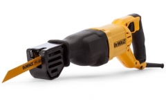 Пила сабельная DeWALT DWE305PK
